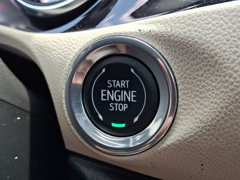 Used 2023 Buick Encore GX Preferred FWD image 22