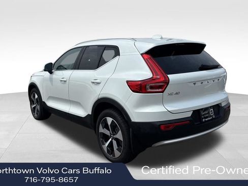 Certified 2023 Volvo XC40 B5 Plus w/ Climate Package AWD/4WD image 3