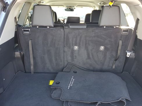 Used 2024 Toyota Grand Highlander Limited image 7