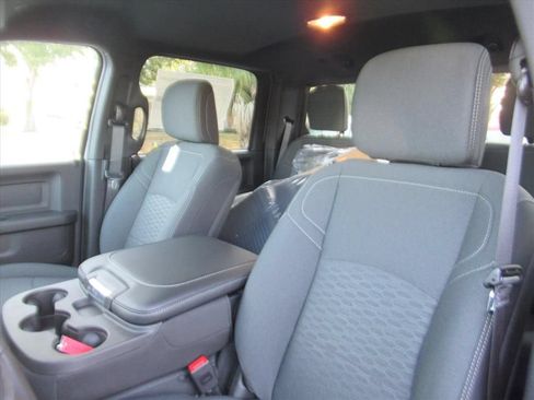 New 2026 RAM 2500 Warlock AWD/4WD image 17