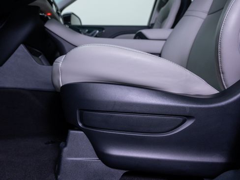 Used 2026 Lincoln Aviator AWD w/ Jet Appearance Package image 20