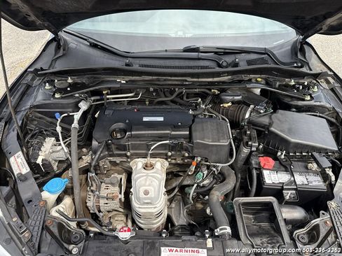 Used 2017 Honda Accord Sport image 14