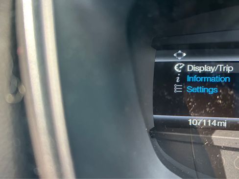 Used 2018 Ford Fusion SE w/ Equipment Group 601A image 7