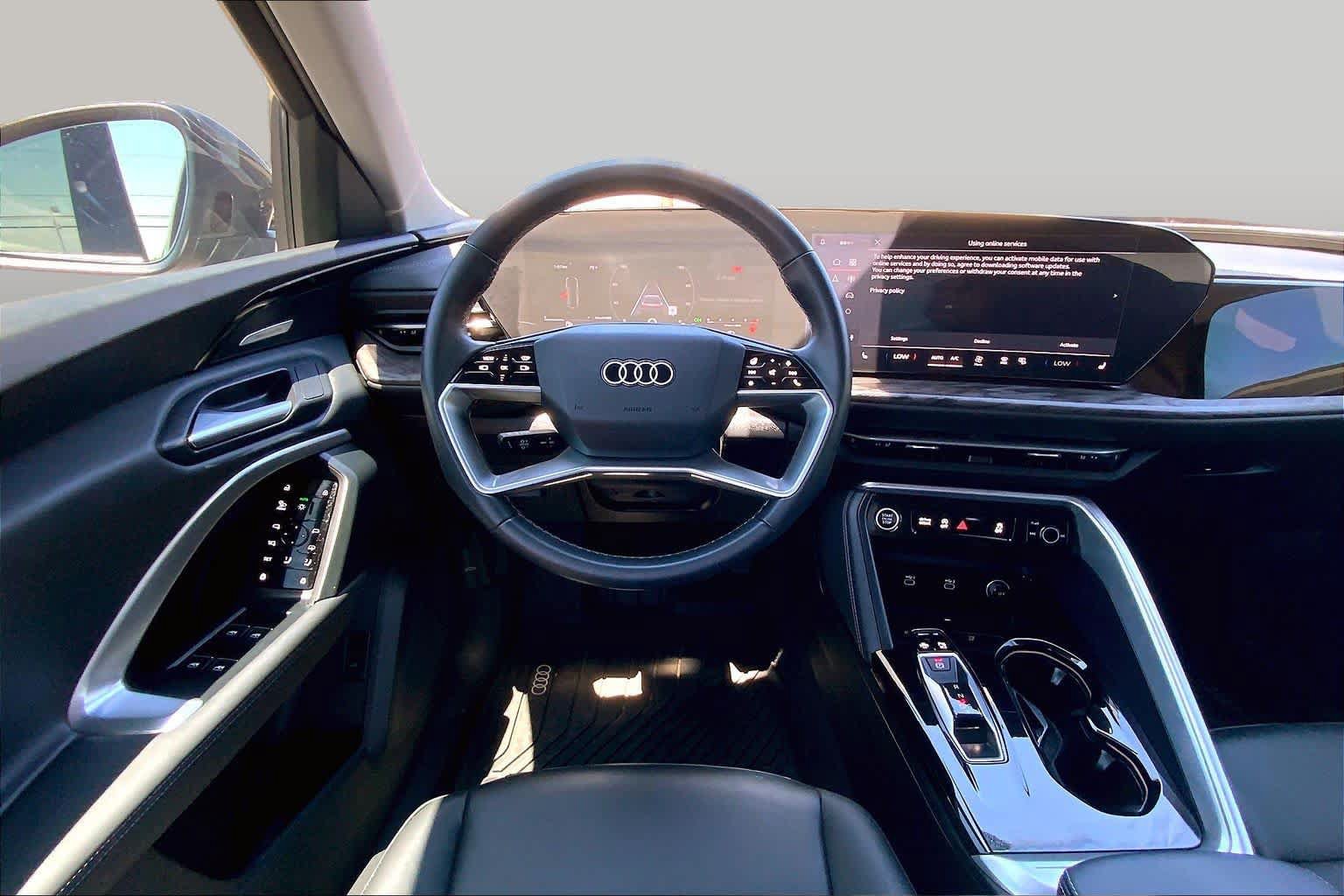 Used 2025 Audi Q5 Premium Plus w/ Premium Plus AWD/4WD image 6