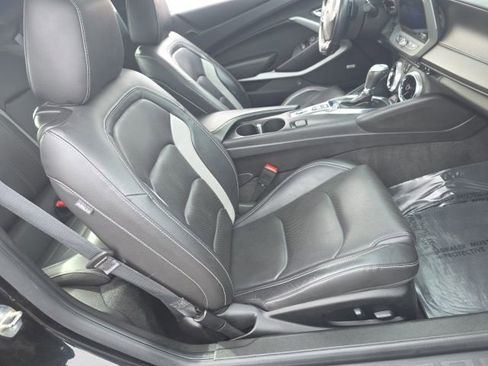 Used 2020 Chevrolet Camaro LT w/ RS Package image 32