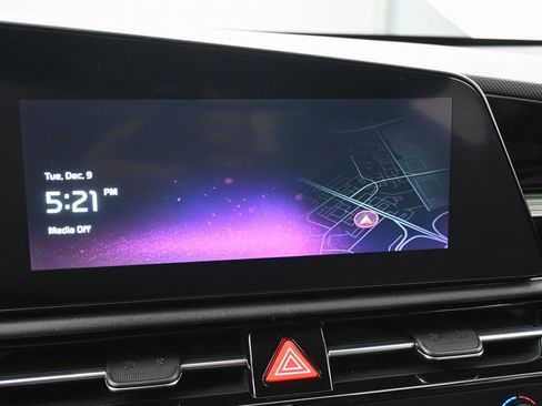 Used 2023 Kia Niro Wind w/ Wind Preserve Package image 11