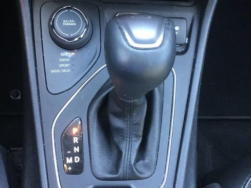 Used 2020 Jeep Cherokee Latitude Lux w/ Comfort/Convenience Group image 13