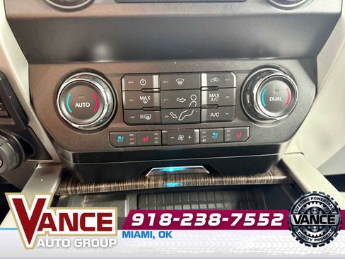 Used 2021 Ford F250 Lariat w/ Lariat Ultimate Package AWD/4WD image 26