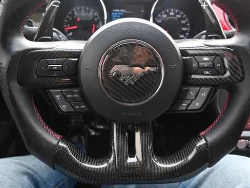 Used 2015 Ford Mustang Coupe image 28