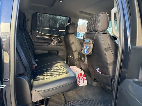 Used 2023 Chevrolet Silverado 1500 RST image 10