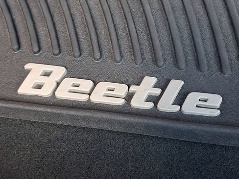 Used 2015 Volkswagen Beetle 1.8T FWD image 29