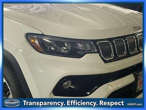 Used 2022 Jeep Compass Limited w/ Sun and Sound Group AWD/4WD image 10