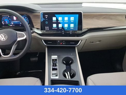 New 2026 Volkswagen Atlas SE image 13