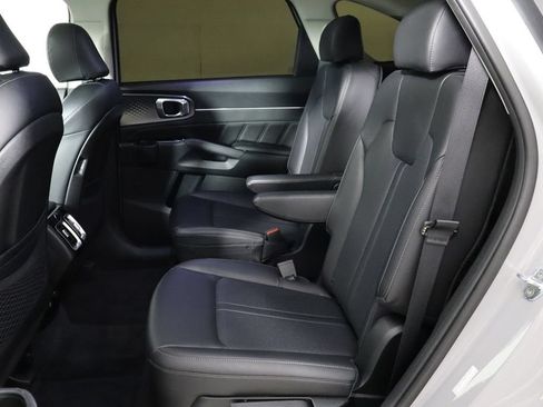 Used 2022 Kia Sorento SX FWD image 16