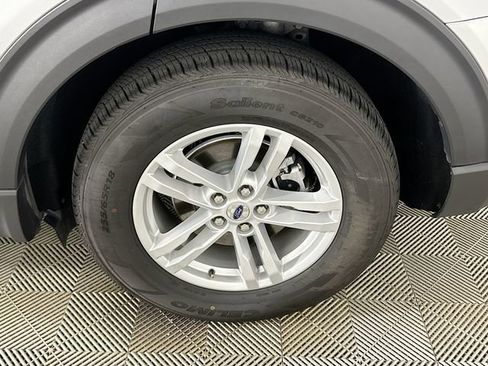 Used 2024 Ford Explorer XLT w/ Equipment Group 202A image 23