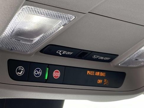 Used 2024 Chevrolet Equinox LT FWD image 17