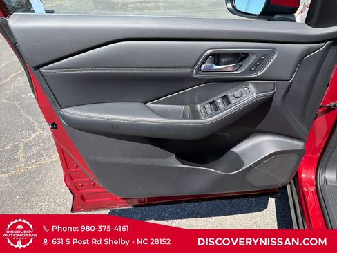 New 2026 Nissan Rogue Platinum AWD/4WD image 10