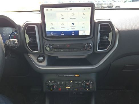 Used 2023 Ford Bronco Sport Outer Banks w/ Tech Package AWD/4WD image 29