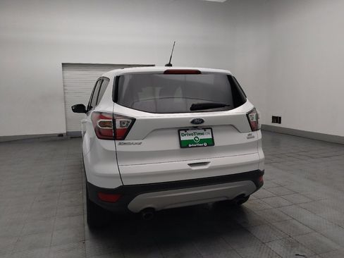 Used 2017 Ford Escape SE FWD image 6