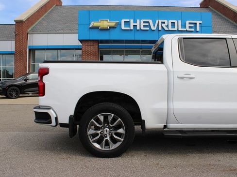 Used 2019 Chevrolet Silverado 1500 RST AWD/4WD image 35