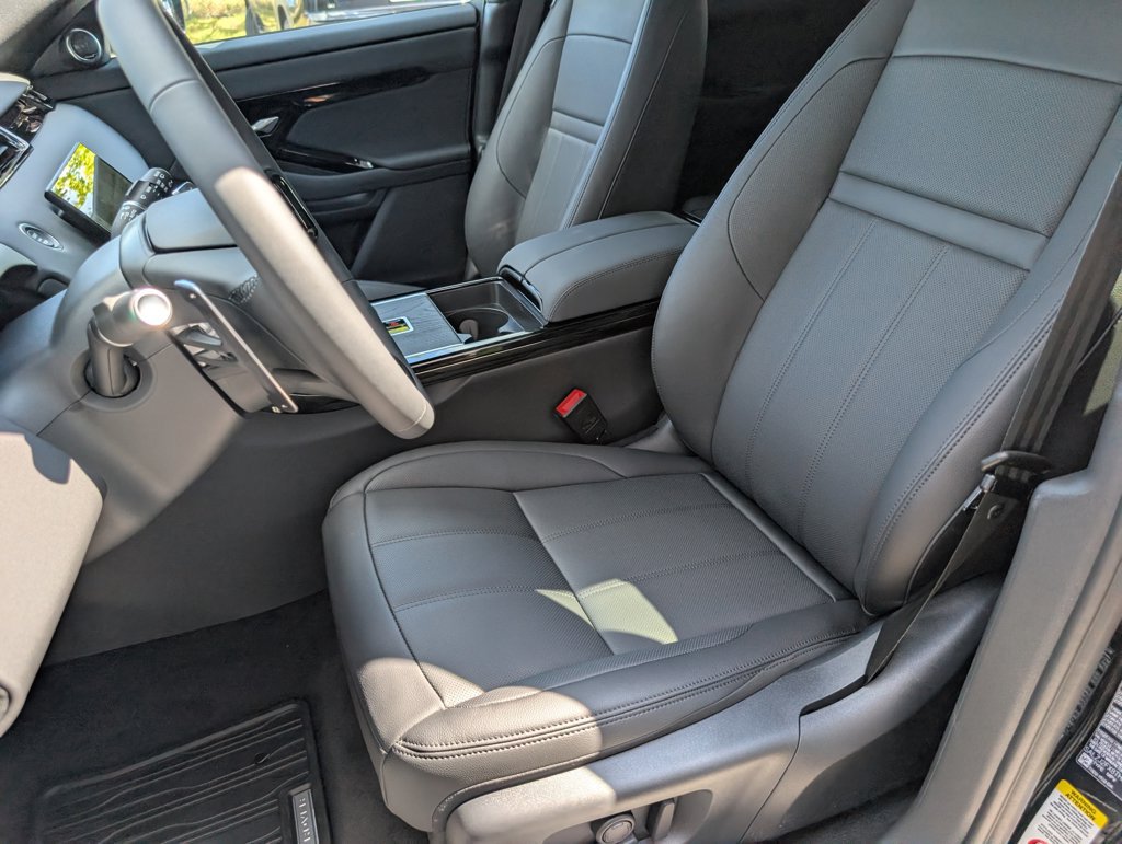 New 2026 Land Rover Range Rover Evoque S AWD/4WD image 6