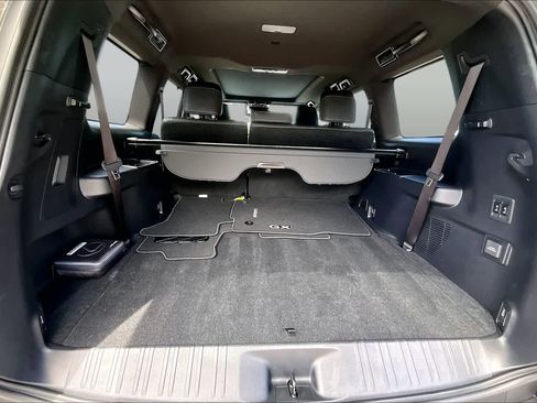 Used 2024 Lexus GX 550 w/ Cold Area Package AWD/4WD image 23