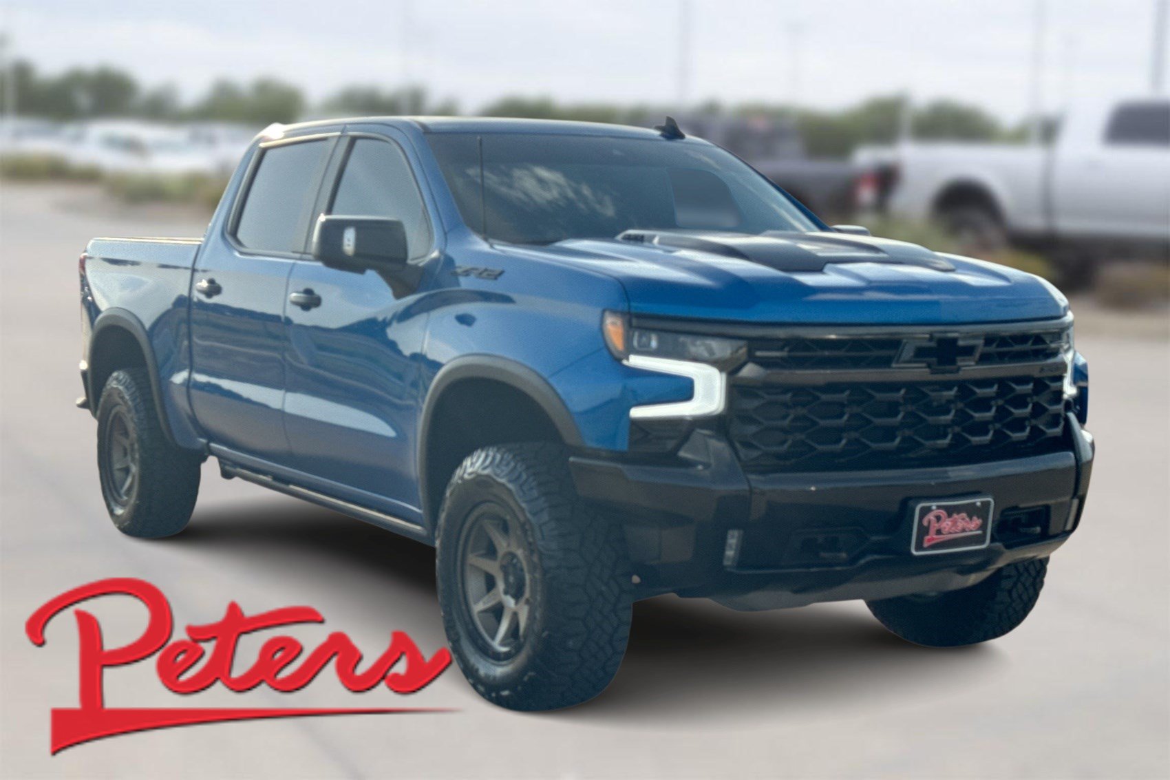Used 2024 Chevrolet Silverado 1500 ZR2 w/ Technology Package AWD/4WD image 1
