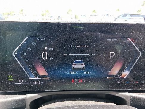 Used 2023 BMW 330i Sedan w/ Parking Assistance Package RWD image 5