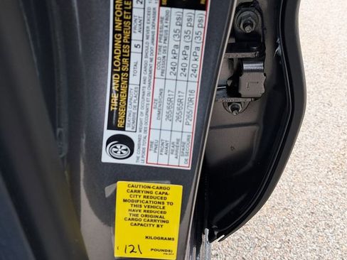 New 2026 Nissan Frontier SV w/ All-Weather Content Package AWD/4WD image 32