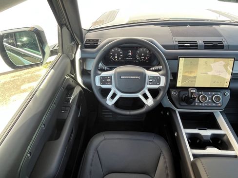 New 2026 Land Rover Defender 110 S image 29