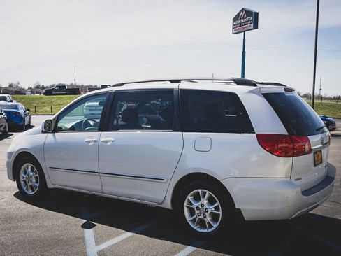 Used 2006 Toyota Sienna XLE Limited FWD image 23