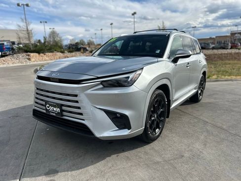 Used 2025 Lexus TX 350 AWD w/ Accessory Package (A2) image 3