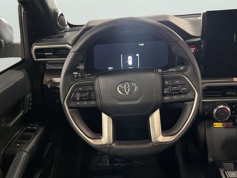 Used 2025 Toyota 4Runner TRD Off-Road Premium AWD/4WD image 21