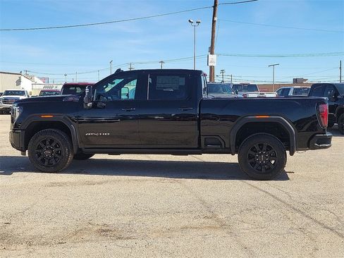 New 2026 GMC Sierra 2500 AT4 image 2