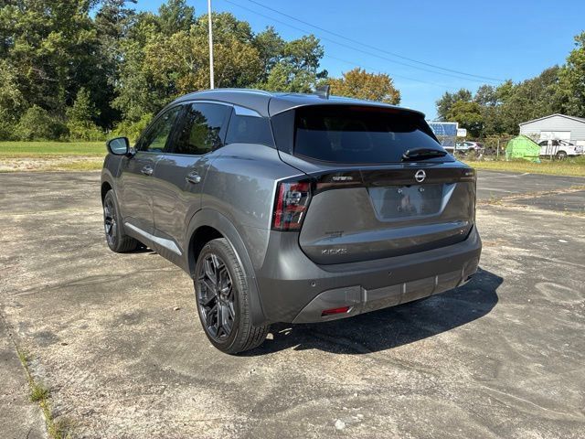 Used 2025 Nissan Kicks SR FWD image 5