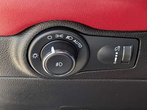Used 2022 Dodge Durango R/T AWD/4WD image 23