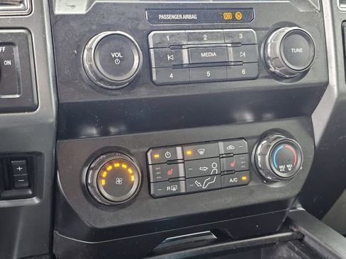 Used 2022 Ford F250 XLT w/ XLT Premium Package image 19