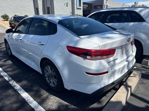 Used 2019 Kia Optima LX FWD image 3