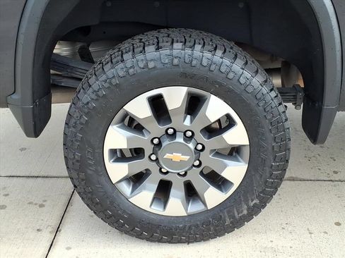 Used 2024 Chevrolet Silverado 2500 LT w/ Texas Edition AWD/4WD image 13
