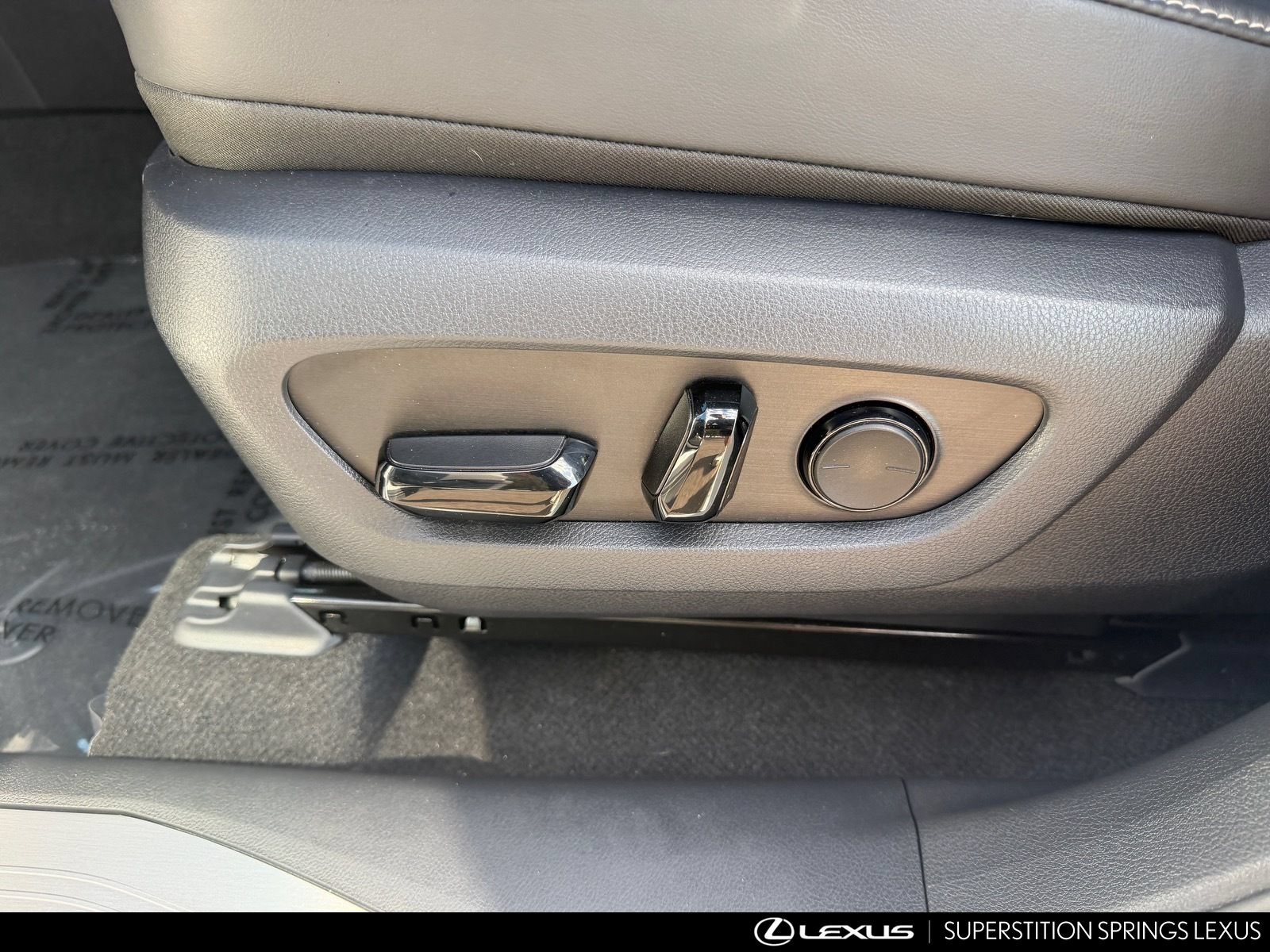 Certified 2025 Lexus RX 350 FWD image 14