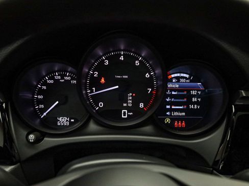 Certified 2025 Porsche Macan image 29
