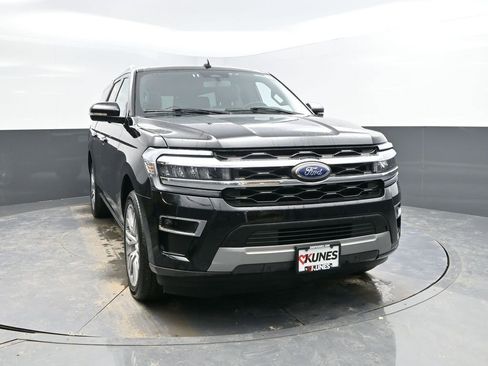 Used 2024 Ford Expedition Max Limited AWD/4WD image 4