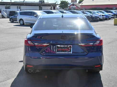 Used 2025 Toyota Camry SE w/ Convenience Package FWD image 7