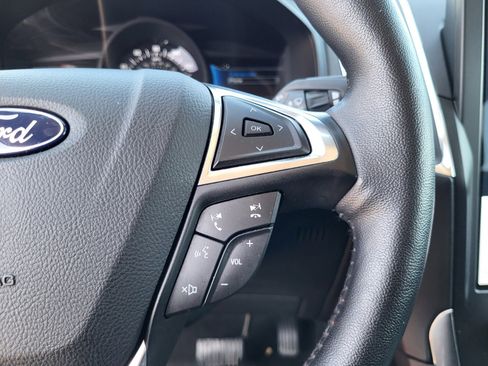 Used 2024 Ford Edge Titanium image 26