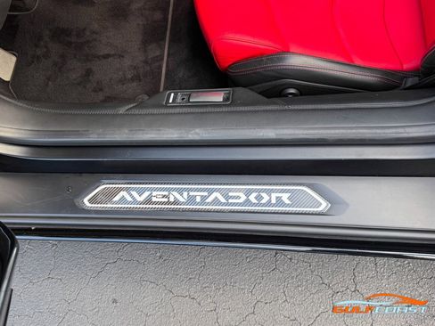 Used 2016 Lamborghini Aventador LP 700-4 image 27