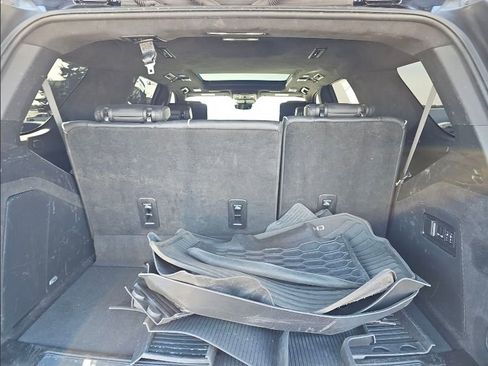 Used 2024 Cadillac Escalade Sport Platinum image 8