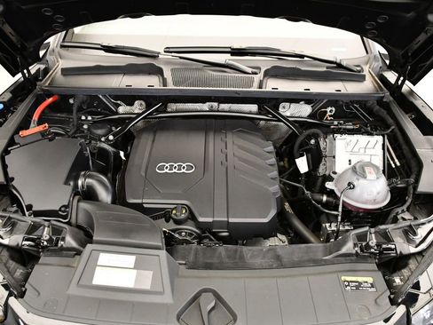 Certified 2023 Audi Q5 2.0T Premium w/ Convenience Package image 12