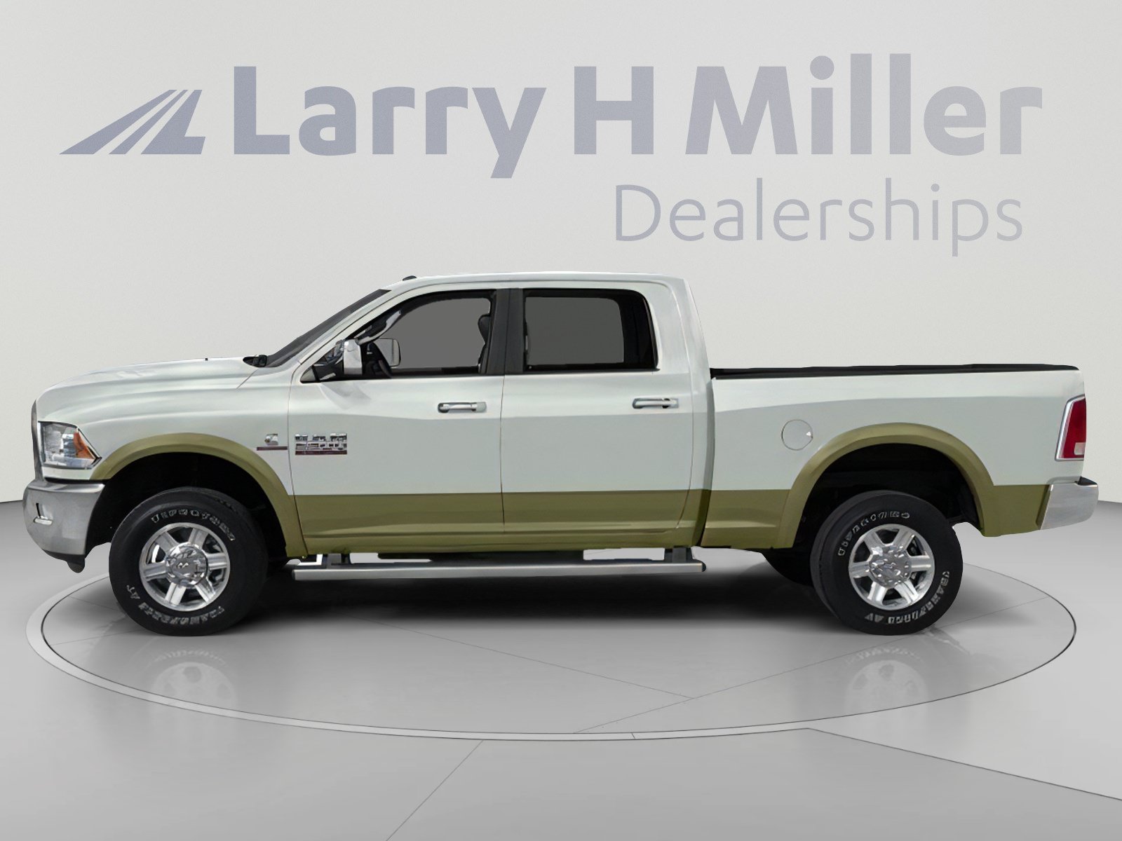 Used 2014 RAM 2500 Longhorn w/ Convenience Group AWD/4WD image 4