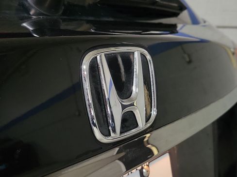 Used 2022 Honda HR-V LX image 7