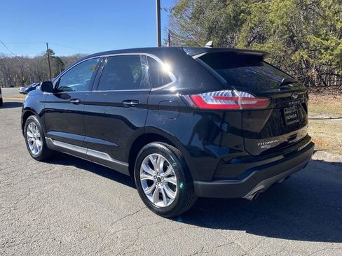 Used 2024 Ford Edge Titanium image 3